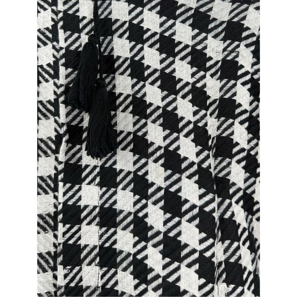 Casilda Mut Houndstooth Wool Poncho Top | Black & White | OS - Picture 7 of 7